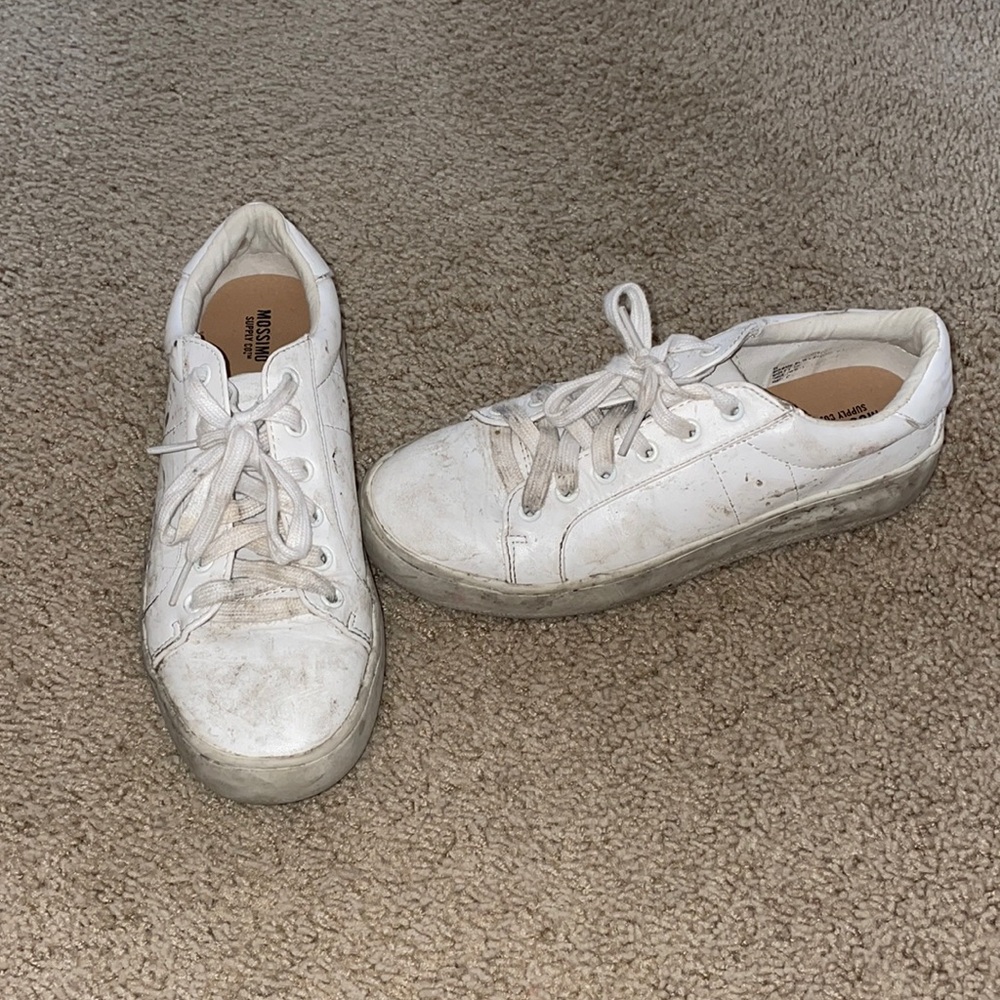 Mossimo sneakers
